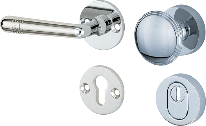 311.0031.12 Eingangstür Rosetten Garnitur Knauf/Klinke mit Kernziehschutz Messing verchromt poliert  DIN links 311.0031.12 Eingangstür Rosetten Garnitur Knauf/Klinke mit Kernziehschutz Messing verchromt poliert  DIN links