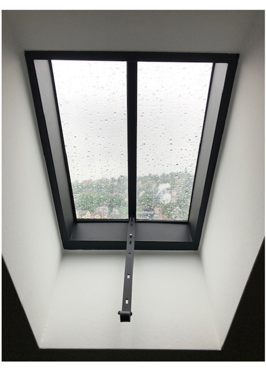 510.0003.70 Dachfenster DRKK 44 x 60 cm (Fensterteil) Oben Rundbogen Vertikale Einteilung Eisen pulverbeschichtet 